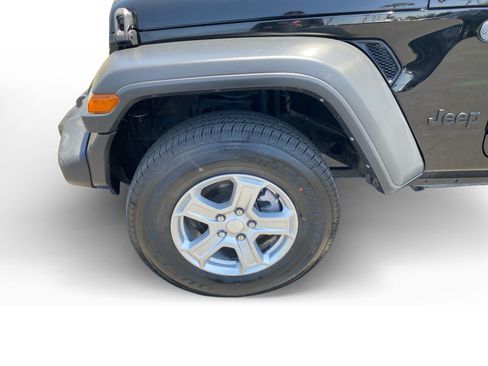 Used 2023 Jeep Wrangler Unlimited Sport AWD/4WD image 14