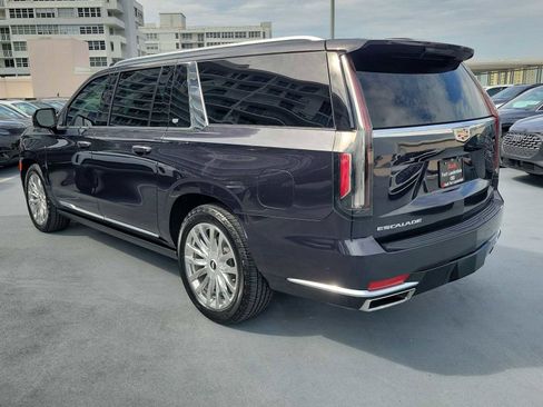 Used 2023 Cadillac Escalade ESV Premium Luxury w/ Performance Package RWD image 4