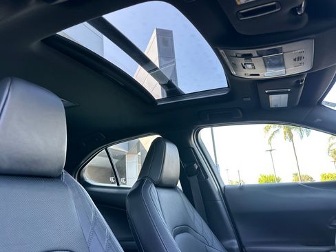 Certified 2025 Lexus UX 300h FWD w/ Accessory Package (Z2) image 26