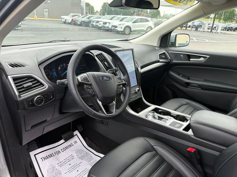 Certified 2024 Ford Edge SEL w/ Convenience Package AWD/4WD image 10