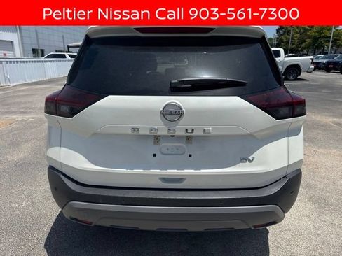 Certified 2023 Nissan Rogue SV FWD image 4