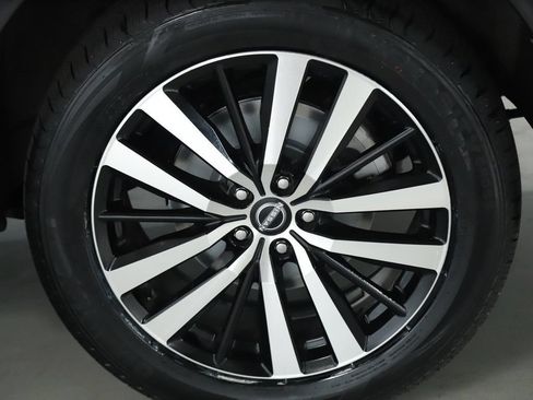 Certified 2024 Nissan Pathfinder Platinum AWD/4WD image 46