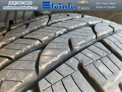 Used 2023 Ford Explorer XLT w/ Equipment Group 202A image 13