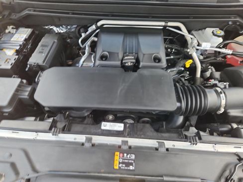 Used 2024 Chevrolet Colorado Z71 w/ Z71 Convenience Package 2 AWD/4WD image 29
