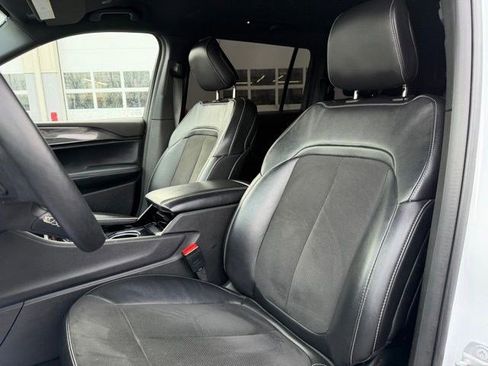 Used 2022 Jeep Grand Cherokee L Altitude image 13