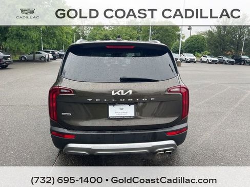 Used 2022 Kia Telluride S AWD/4WD image 3