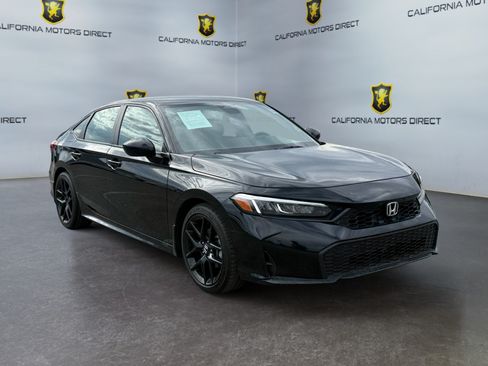 Used 2025 Honda Civic Sport image 4