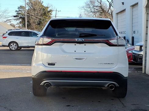 Used 2015 Ford Edge Titanium w/ Equipment Group 302A image 4