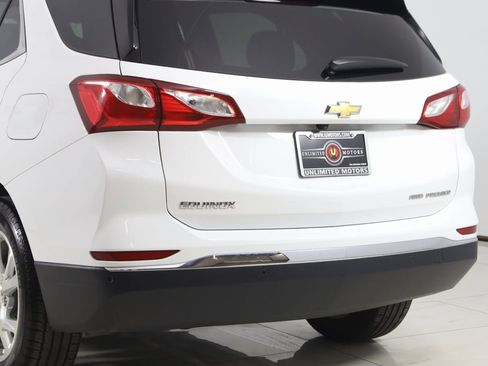 Used 2021 Chevrolet Equinox Premier AWD/4WD image 25