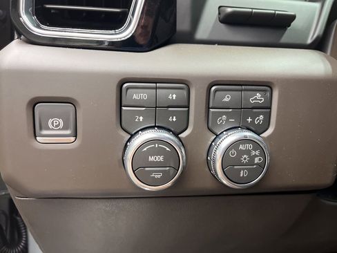 New 2026 GMC Sierra 1500 Denali AWD/4WD image 12
