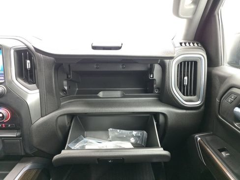 Used 2021 Chevrolet Silverado 1500 LT Trail Boss image 40