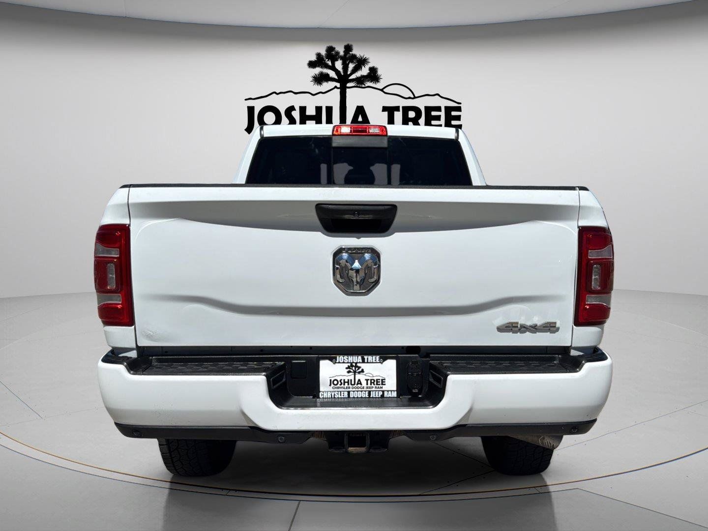 Used 2024 RAM 2500 Laramie AWD/4WD image 6