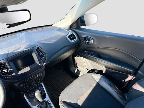 Used 2018 Jeep Compass Latitude w/ Popular Equipment Group image 25