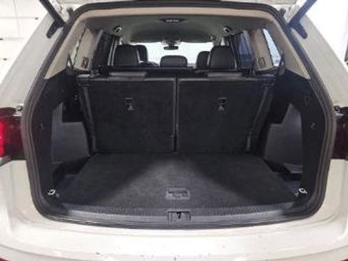 Used 2024 Volkswagen Atlas SE image 12