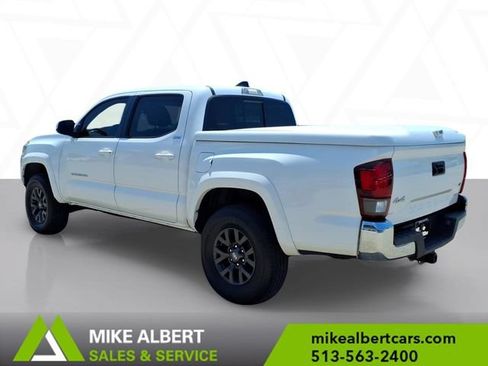 Used 2021 Toyota Tacoma SR5 AWD/4WD image 5