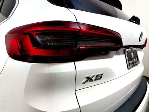 Certified 2023 BMW X5 xDrive40i w/ Premium Package image 28
