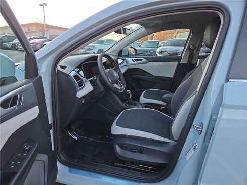 New 2026 Volkswagen Taos SE image 14