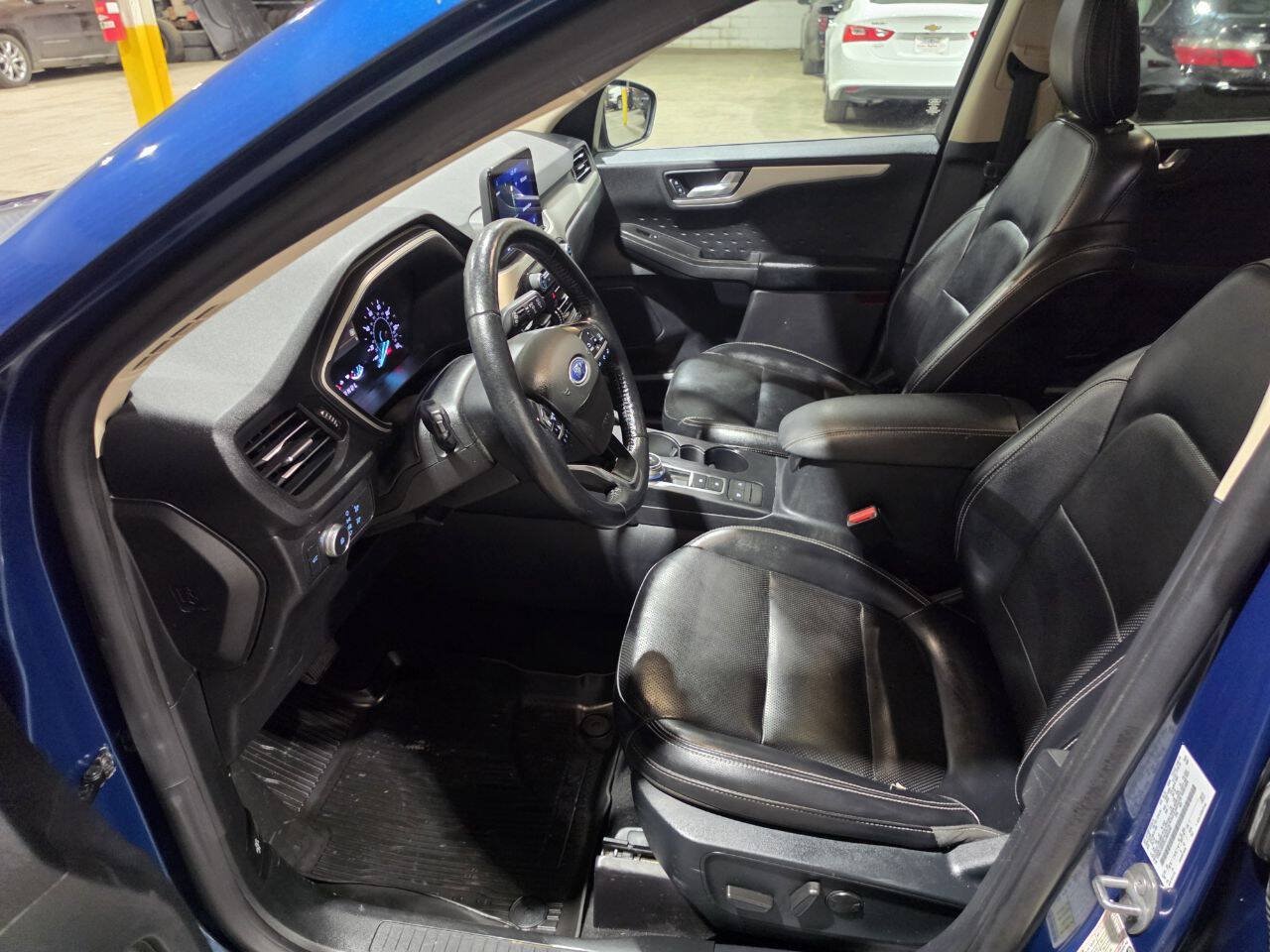 Used 2020 Ford Escape SEL FWD image 24