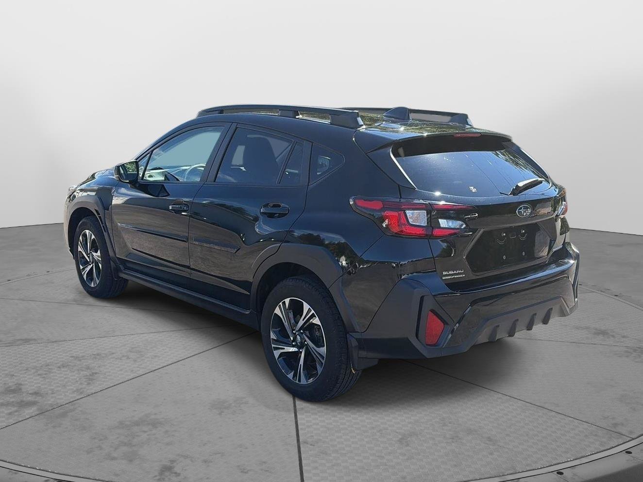 Used 2024 Subaru Crosstrek 2.0i Premium AWD/4WD image 5
