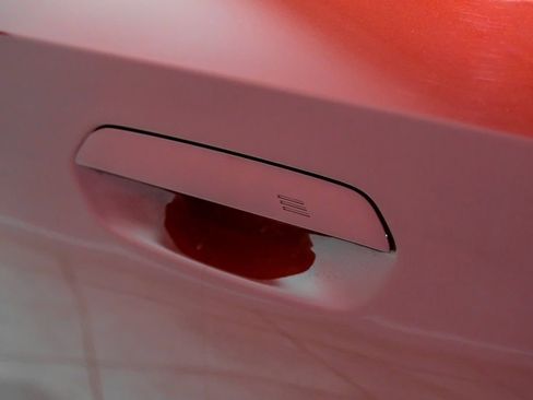 Used 2025 BMW M5 w/ Carbon Package image 36