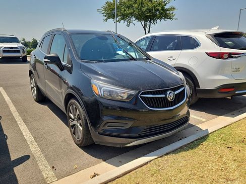 Used 2018 Buick Encore Preferred FWD image 4