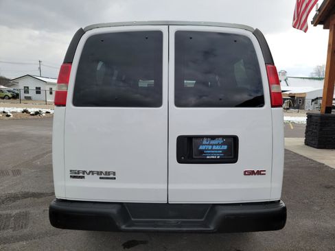 Used 2016 GMC Savana 2500 LS image 5