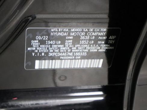 Used 2022 Hyundai Accent Limited image 35