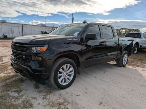 Used 2022 Chevrolet Silverado 1500 Custom RWD image 8
