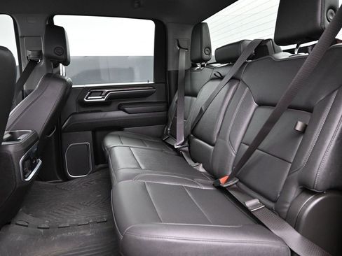 Used 2024 Chevrolet Silverado 2500 LTZ w/ LTZ Convenience Package image 30