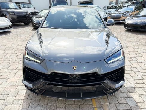 Used 2024 Lamborghini Urus Performante AWD/4WD image 5