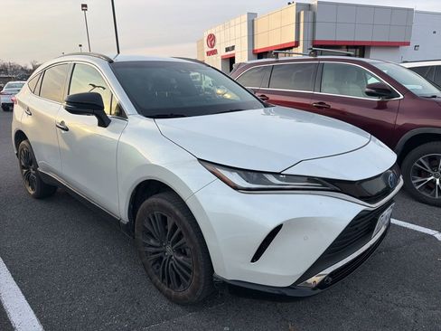 Used 2023 Toyota Venza Nightshade AWD/4WD image 2