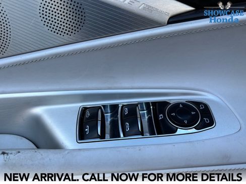 Used 2022 Chevrolet Corvette Stingray Premium Conv w/ Z51 Performance Package image 13