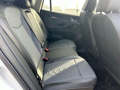 New 2026 Volkswagen Tiguan SE AWD/4WD image 40