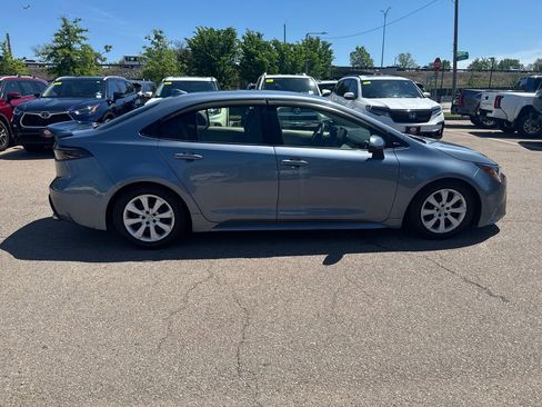 Used 2022 Toyota Corolla LE FWD image 8