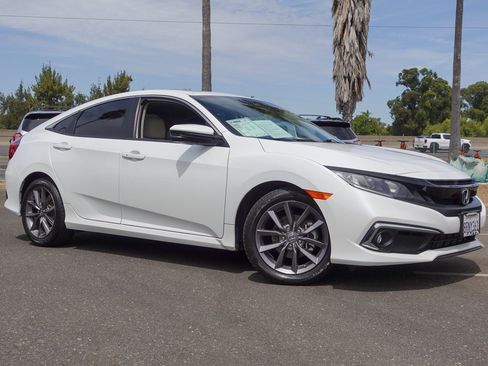 Used 2020 Honda Civic EX image 4