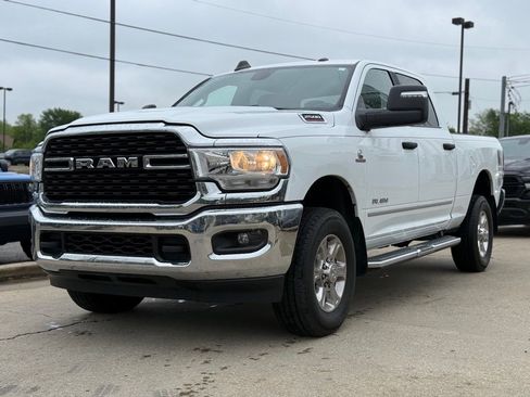 Used 2024 RAM 2500 Big Horn AWD/4WD image 2