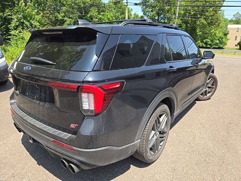Used 2025 Ford Explorer ST AWD/4WD image 6