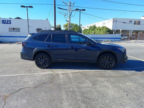 Used 2023 Subaru Outback Onyx Edition image 8