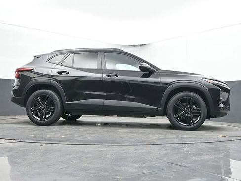 Used 2024 Chevrolet Trax ACTIV w/ Driver Confidence Package image 50