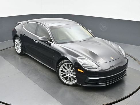 Used 2018 Porsche Panamera 4S w/ Premium Package Plus image 32