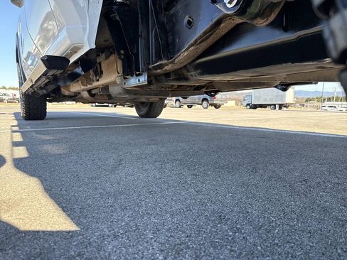 Used 2023 GMC Sierra 2500 Pro w/ Convenience Package image 24