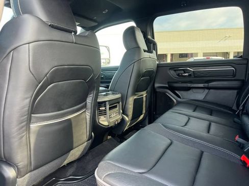 Used 2025 RAM 1500 Limited AWD/4WD image 32