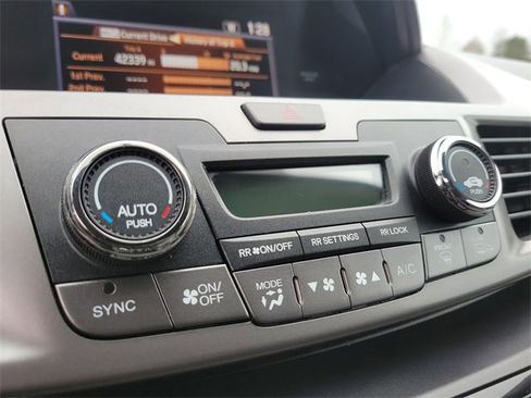 Used 2016 Honda Odyssey SE image 28