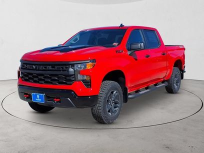 New 2026 Chevrolet Silverado 1500 Custom Trail Boss w/ LPO, Dark Essentials Package