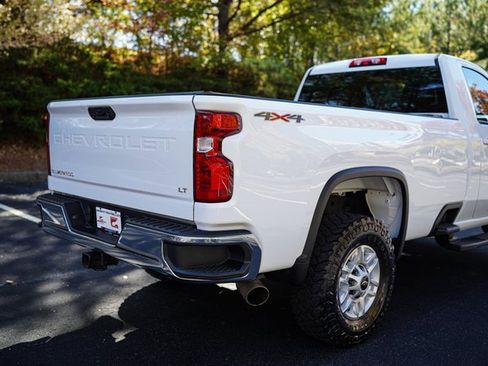 Used 2025 Chevrolet Silverado 2500 LT w/ Convenience Package image 8