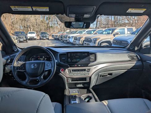 Used 2024 Honda Passport EX-L image 22