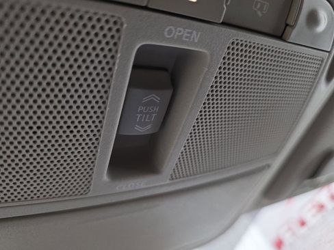 Used 2015 Nissan Murano SL w/ SL Technology Package image 59