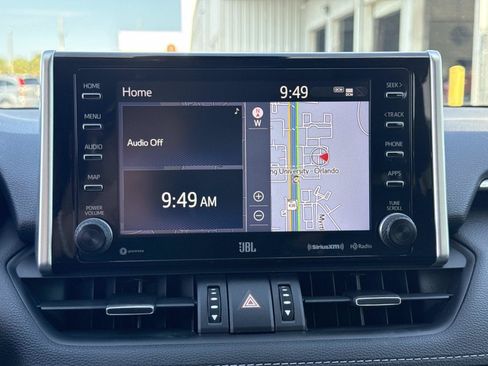 Used 2020 Toyota RAV4 Limited FWD image 24