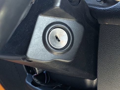 Used 2013 Jeep Wrangler Unlimited Rubicon w/ Connectivity Group AWD/4WD image 28