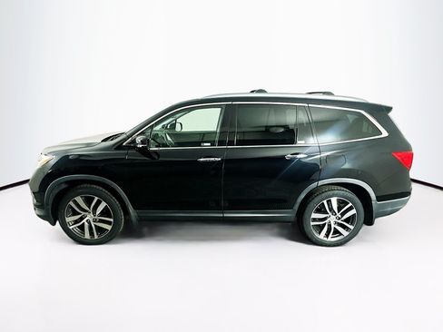 Used 2017 Honda Pilot Elite image 4